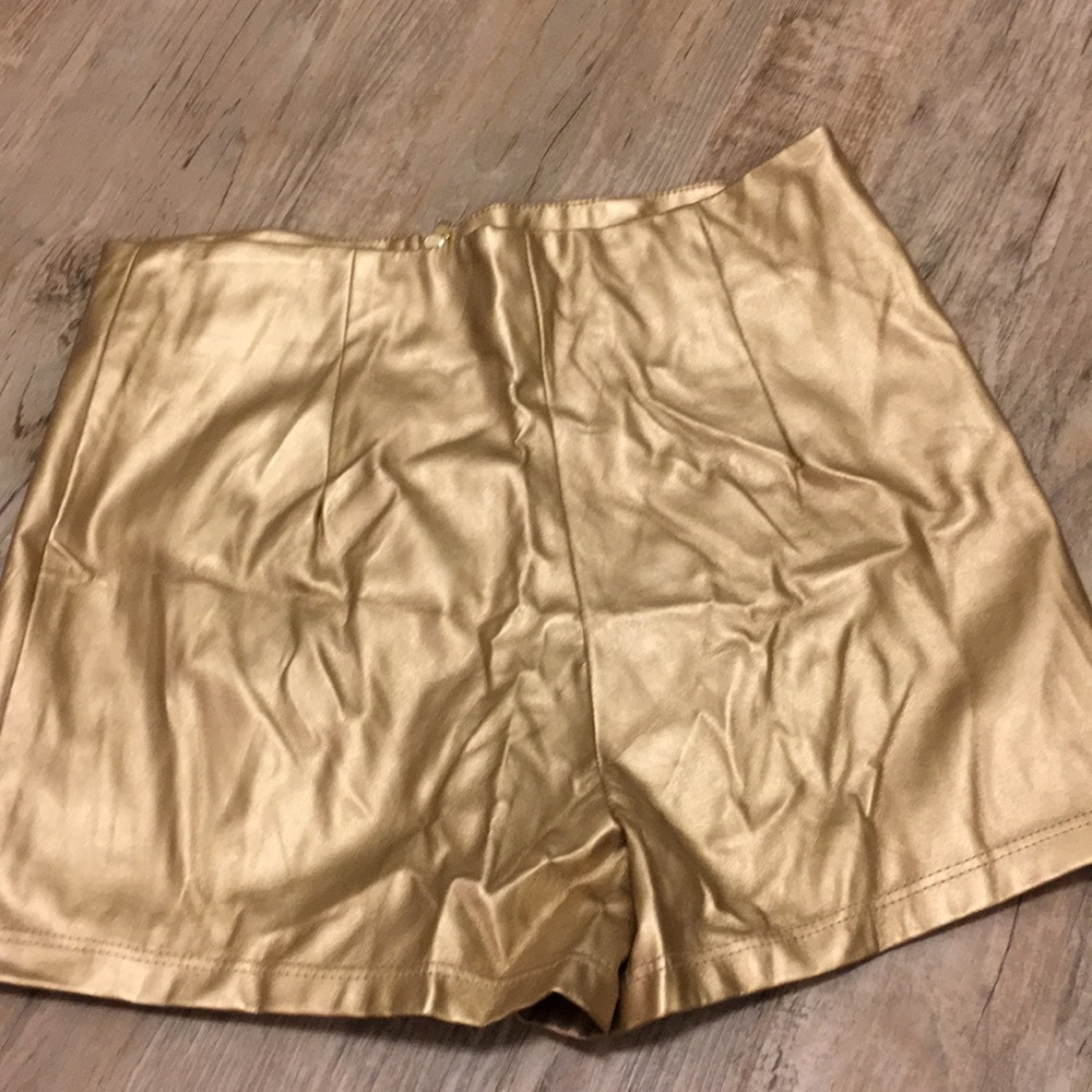 Gold  shorts —Coachella ✨✨✨✨